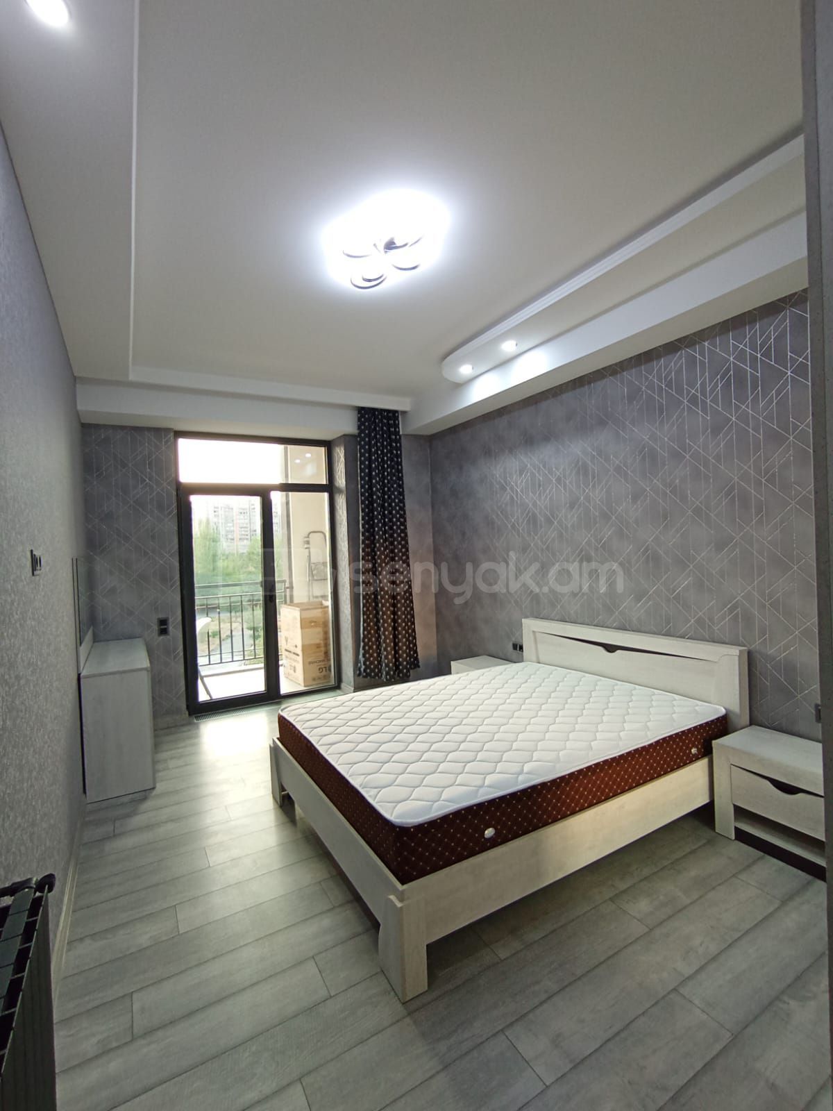 2 Սենյականոց Բնակարան, 60քմ, 5/18 հարկ, Կապիտալ Վերանորոգված