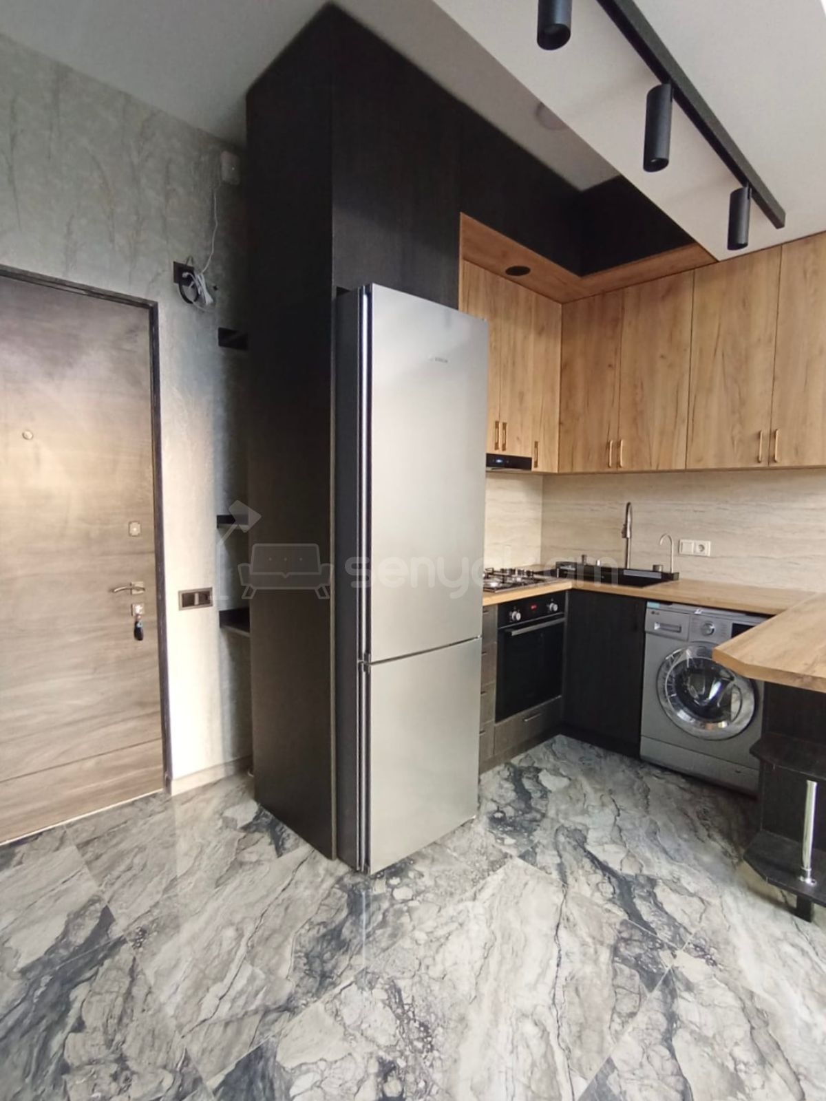 2 Սենյականոց Բնակարան, 60քմ, 5/18 հարկ, Կապիտալ Վերանորոգված