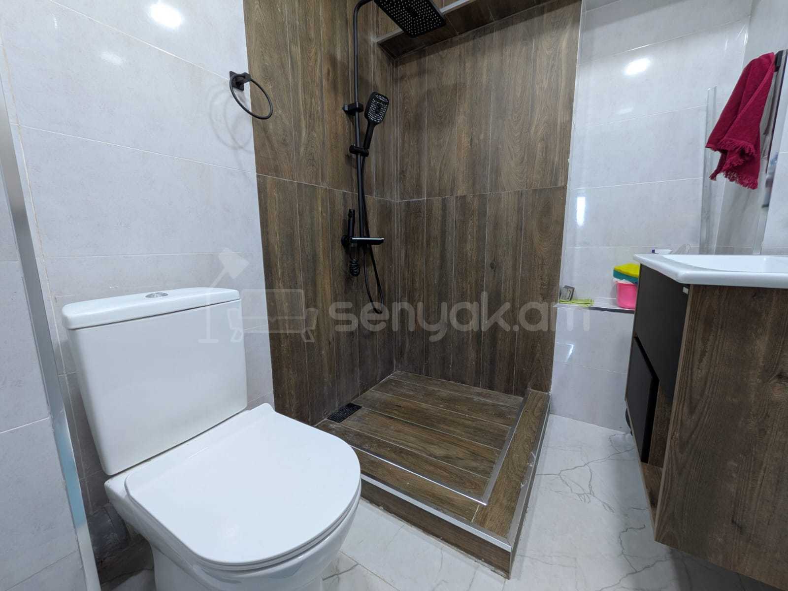 3 Սենյականոց Բնակարան, 47քմ, 6/6 հարկ, Կապիտալ Վերանորոգված