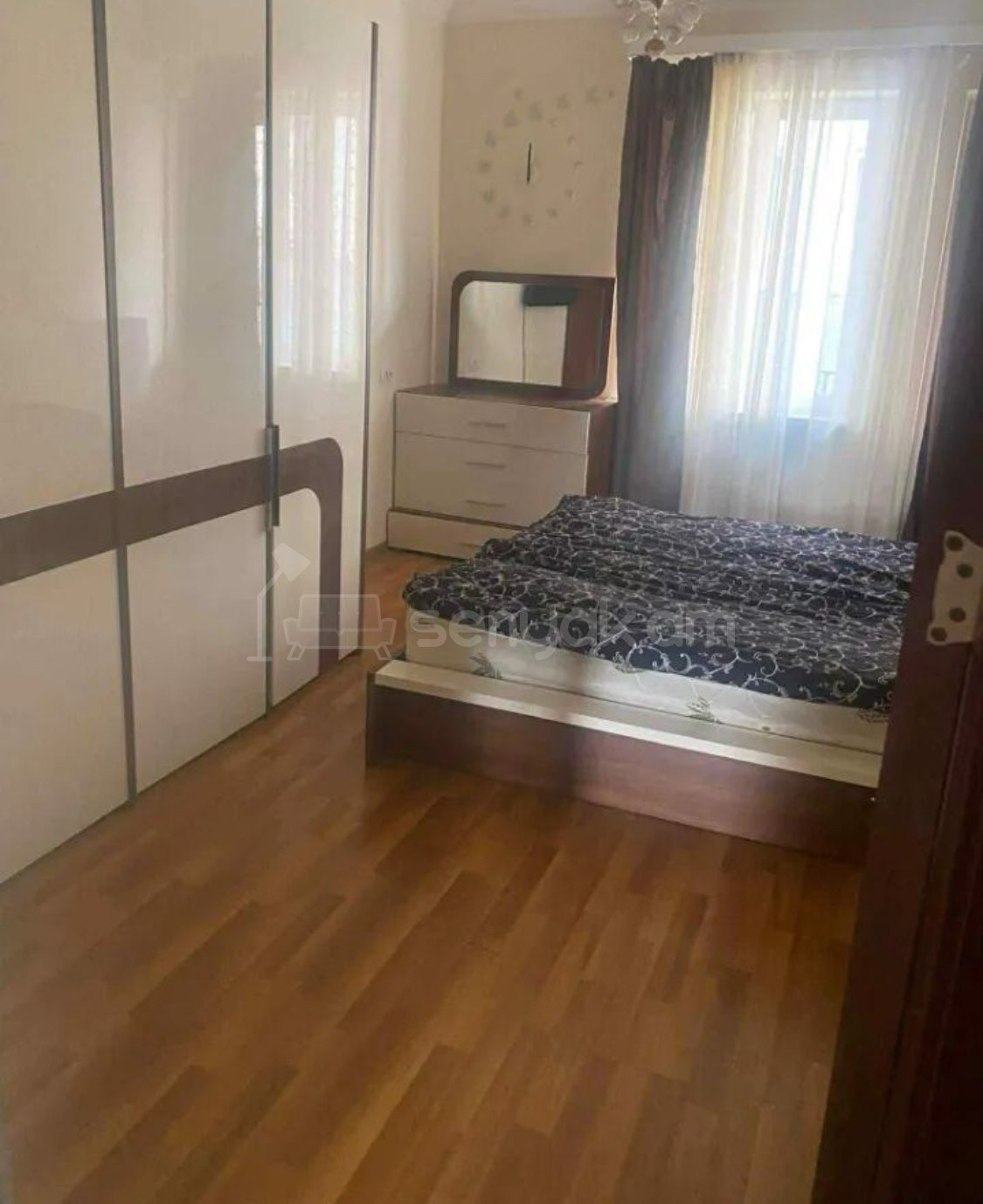 4 Սենյականոց Բնակարան Նորակառույցում, 115քմ, 3/10 հարկ, Կապիտալ Վերանորոգված