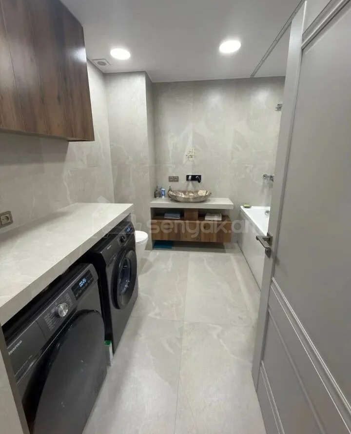 1 Սենյականոց Բնակարան Նորակառույցում, 42քմ, 4/15 հարկ, Կապիտալ Վերանորոգված