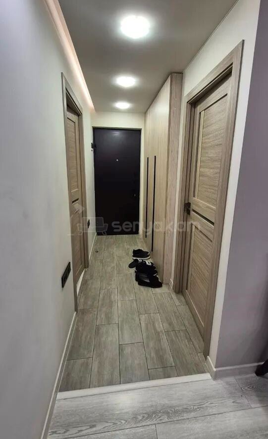 3 Սենյականոց Բնակարան Քարե Շենքում, 78քմ, 4/5 հարկ, Կապիտալ Վերանորոգված