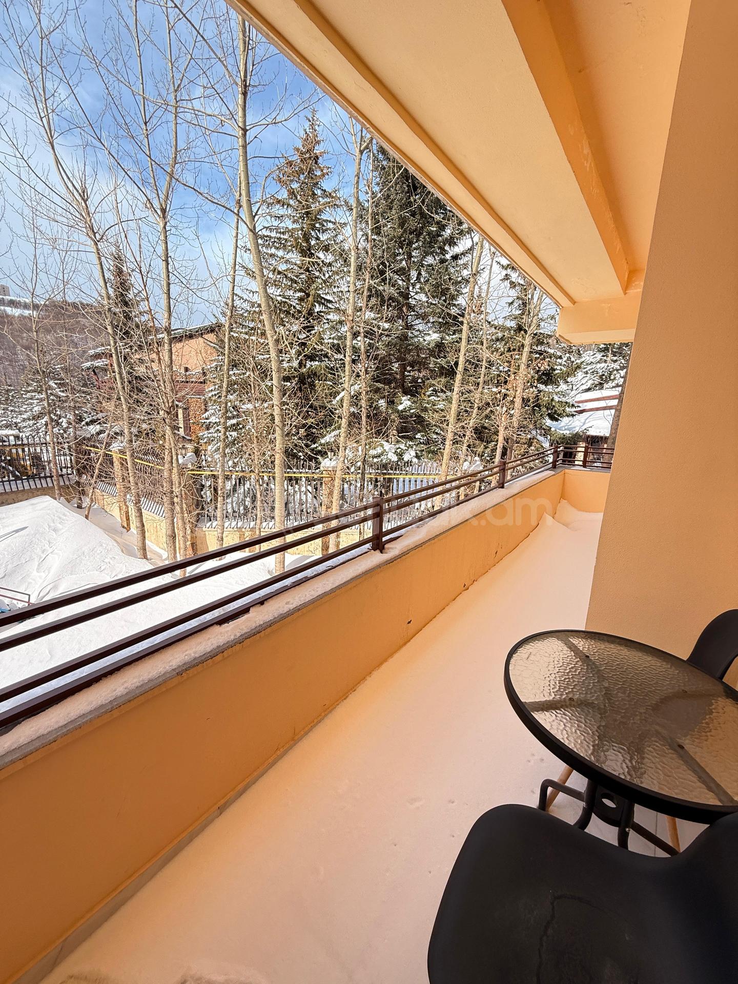 2 Սենյականոց Բնակարան Նորակառույցում, 55քմ, 3/8 հարկ, Դիզայներական Վերանորոգված