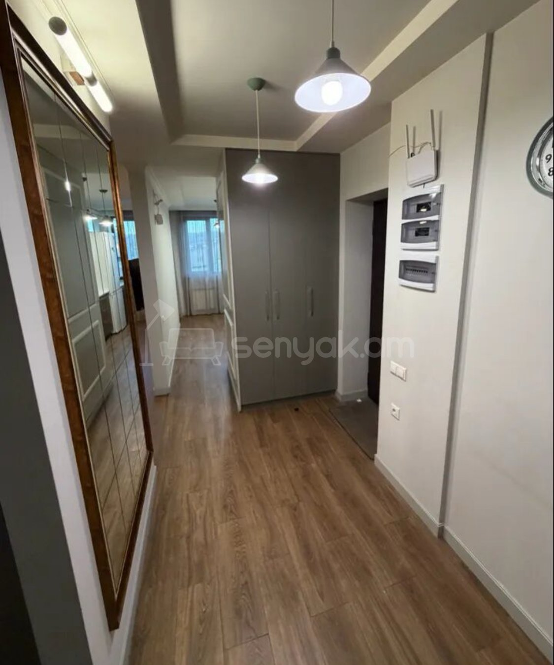 2 Սենյականոց Բնակարան Քարե Շենքում, 65քմ, 3/5 հարկ, Կապիտալ Վերանորոգված, Կահավորված