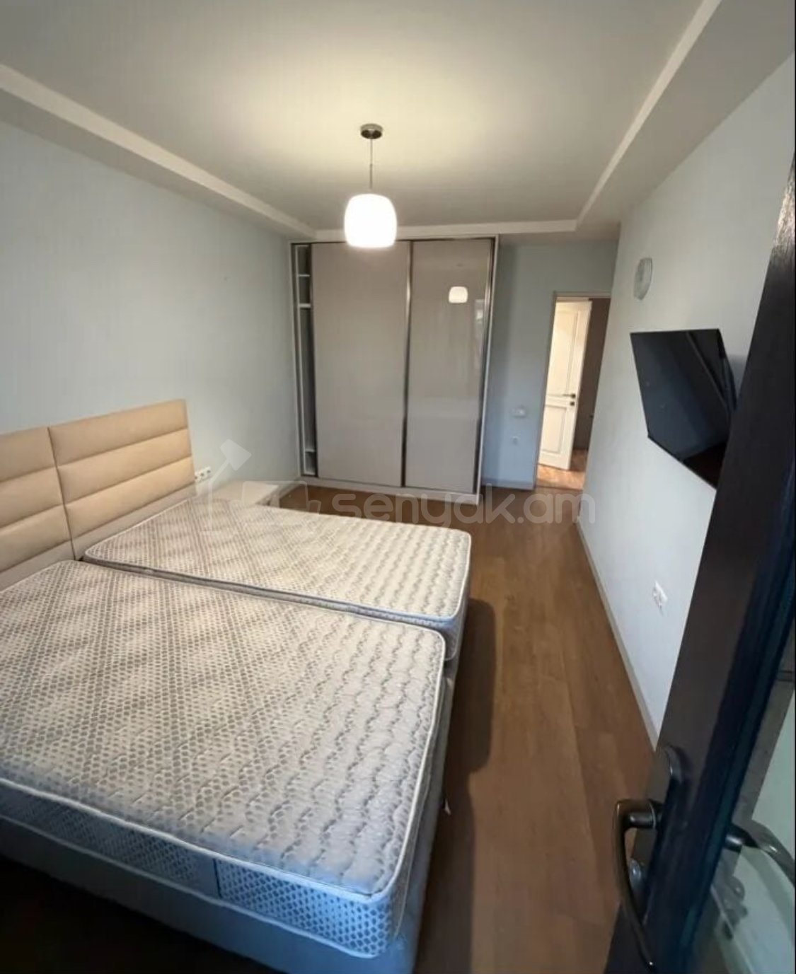 2 Սենյականոց Բնակարան Քարե Շենքում, 65քմ, 3/5 հարկ, Կապիտալ Վերանորոգված, Կահավորված