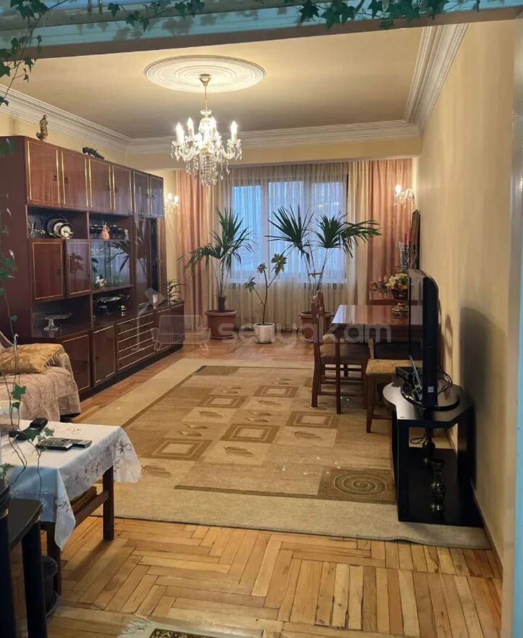 4 Սենյականոց Բնակարան Քարե Շենքում, 105քմ, 6/6 հարկ, Կոսմետիկ Վերանորոգված