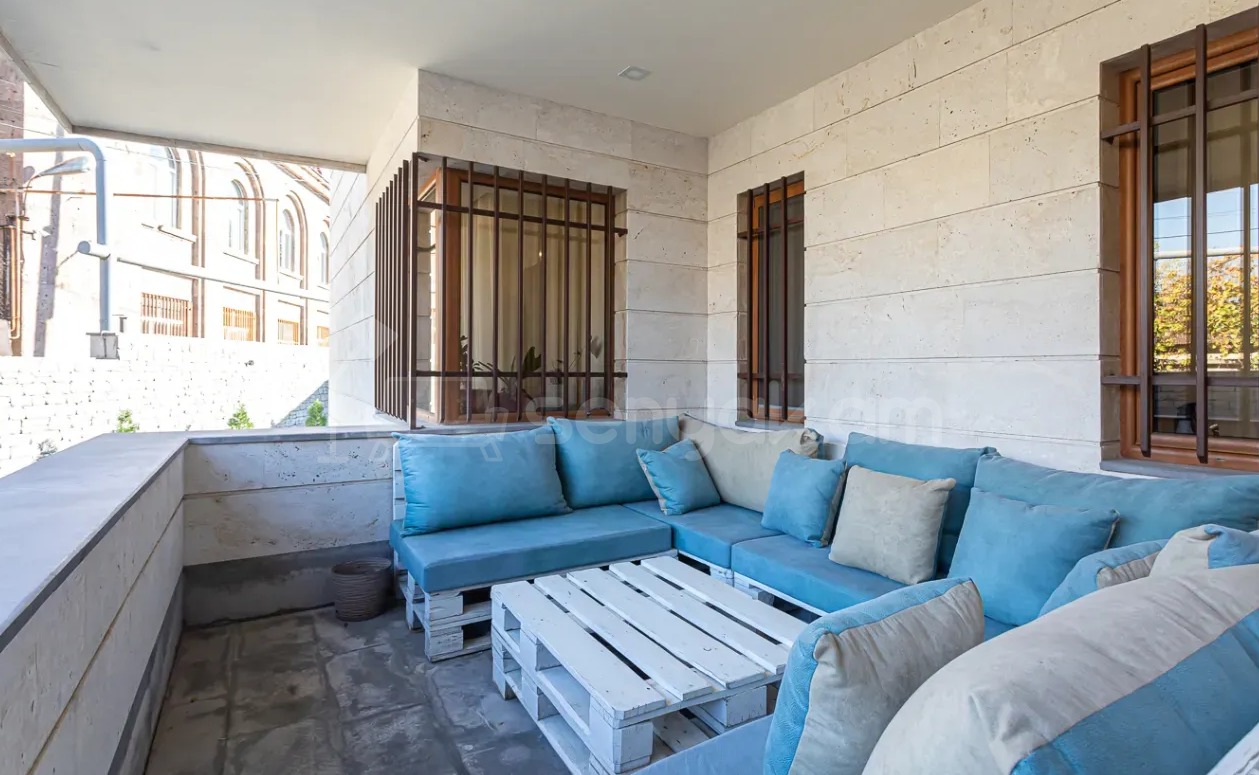 3 Սենյականոց Սեփական Տուն, 220քմ, Դիզայներական Վերանորոգված, Ավտոտնակով