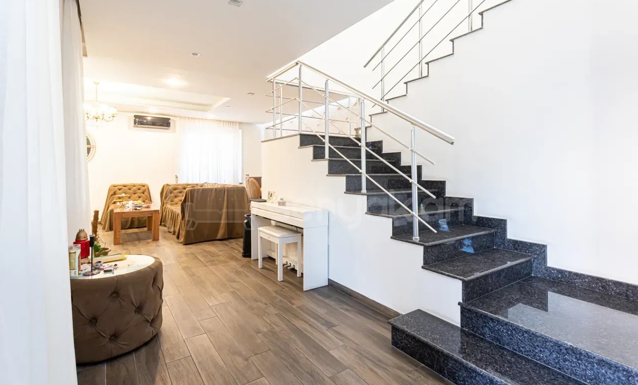 3 Սենյականոց Սեփական Տուն, 220քմ, Դիզայներական Վերանորոգված, Ավտոտնակով