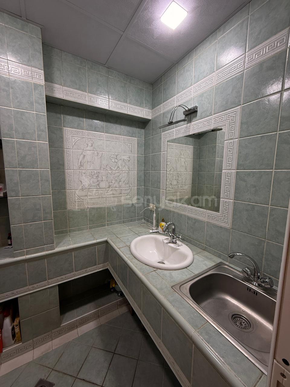 4 Սենյականոց Բնակարան Քարե Շենքում, 107քմ, 3/5 հարկ, Կապիտալ Վերանորոգված