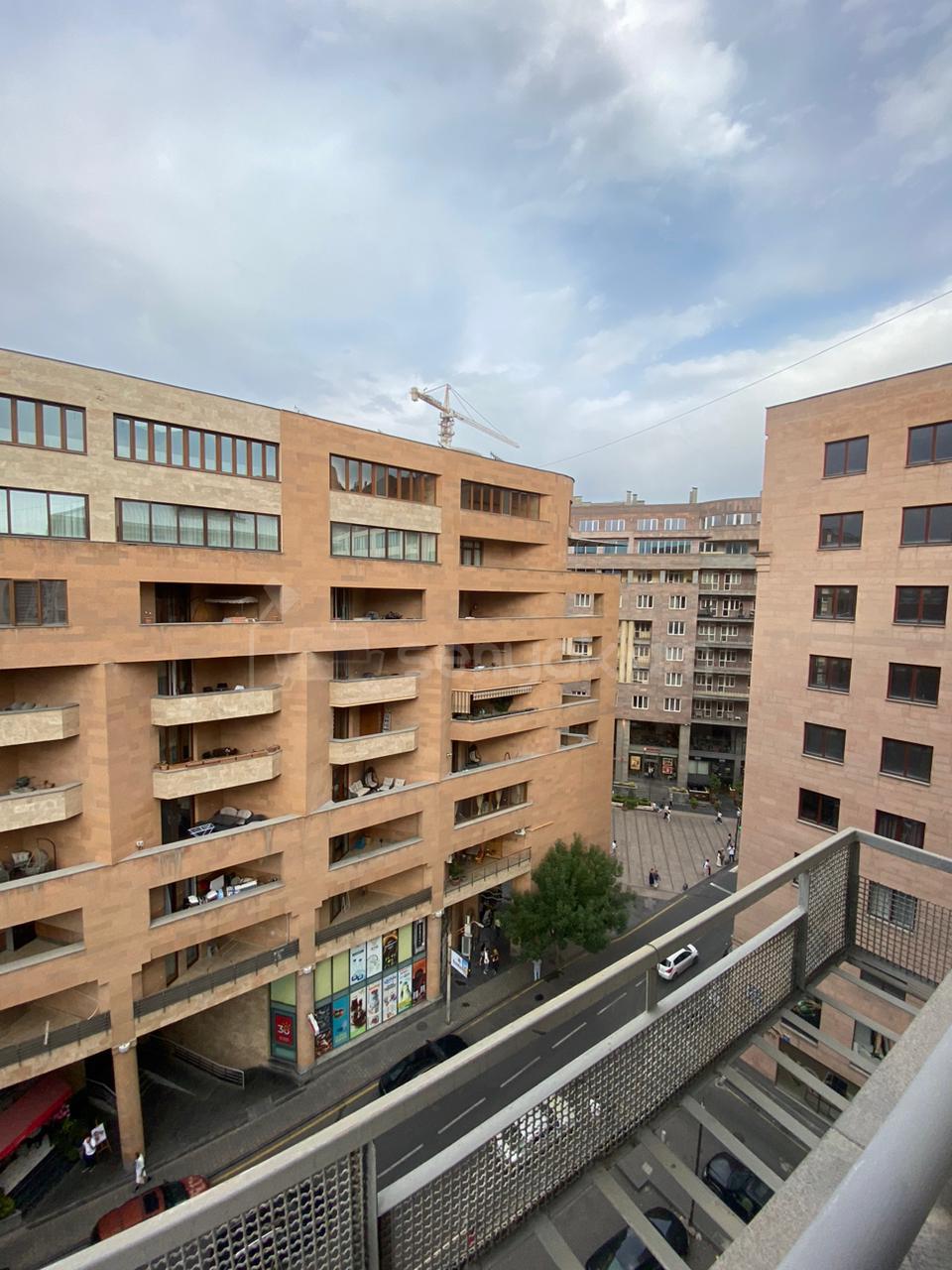 3 Սենյականոց Բնակարան Նորակառույցում, 120քմ, 7/9 հարկ, Կապիտալ Վերանորոգված