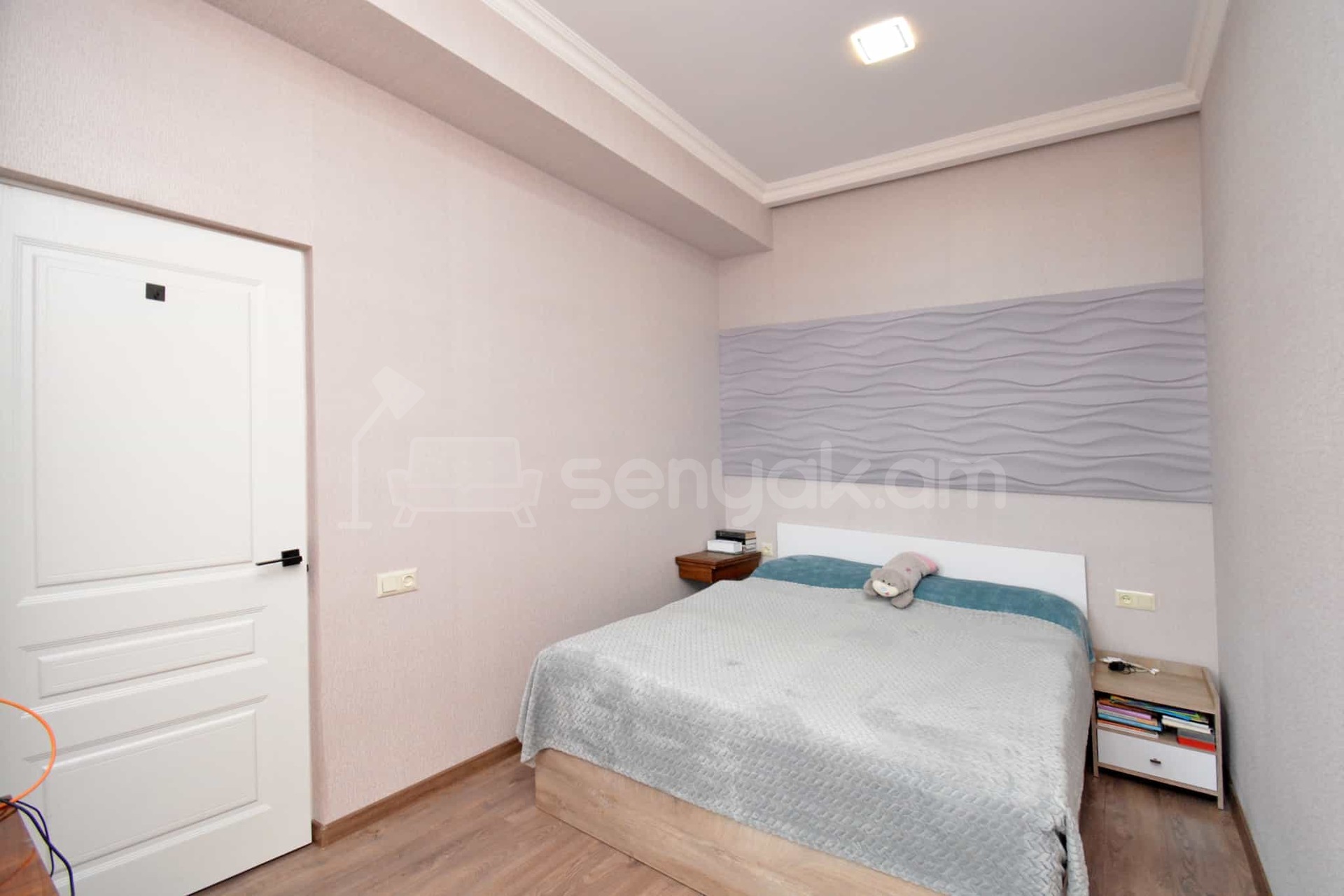 3 Սենյականոց Բնակարան Նորակառույցում, 76քմ, 3/4 հարկ, Կապիտալ Վերանորոգված