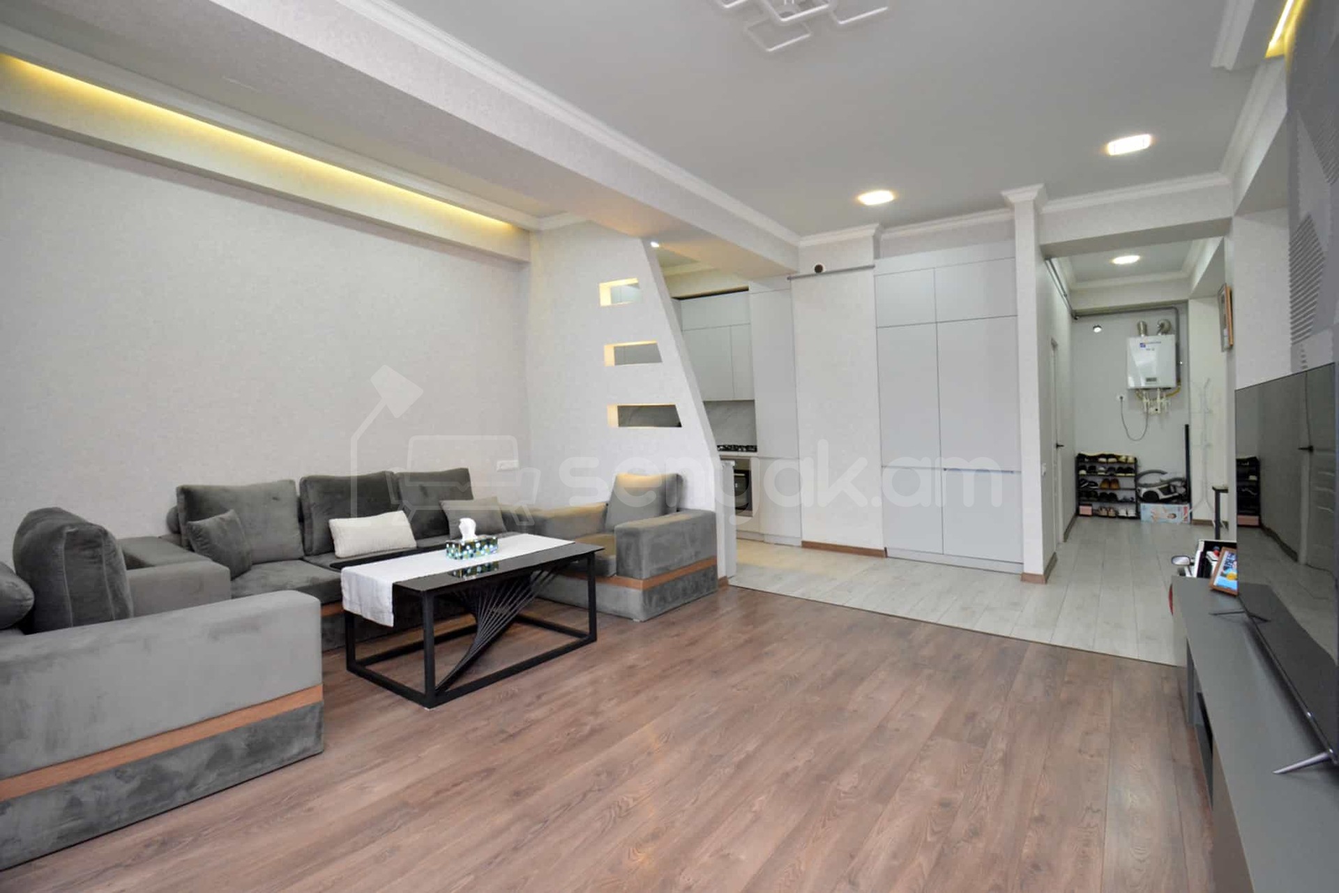 3 Սենյականոց Բնակարան Նորակառույցում, 76քմ, 3/4 հարկ, Կապիտալ Վերանորոգված