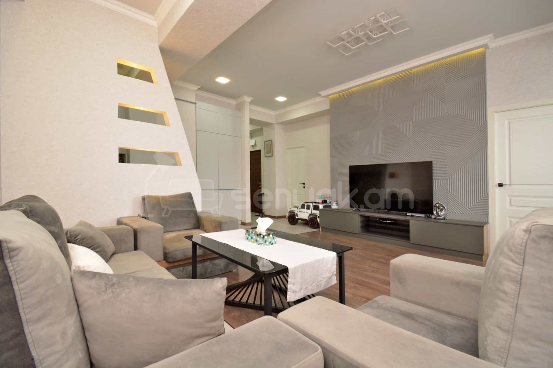 3 Սենյականոց Բնակարան Նորակառույցում, 76քմ, 3/4 հարկ, Կապիտալ Վերանորոգված