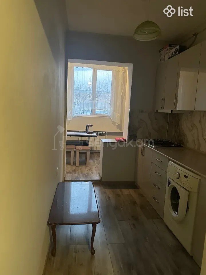 2 Սենյականոց Բնակարան, 55քմ, 3/9 հարկ, Կոսմետիկ Վերանորոգված, Կահավորված, Արևկող