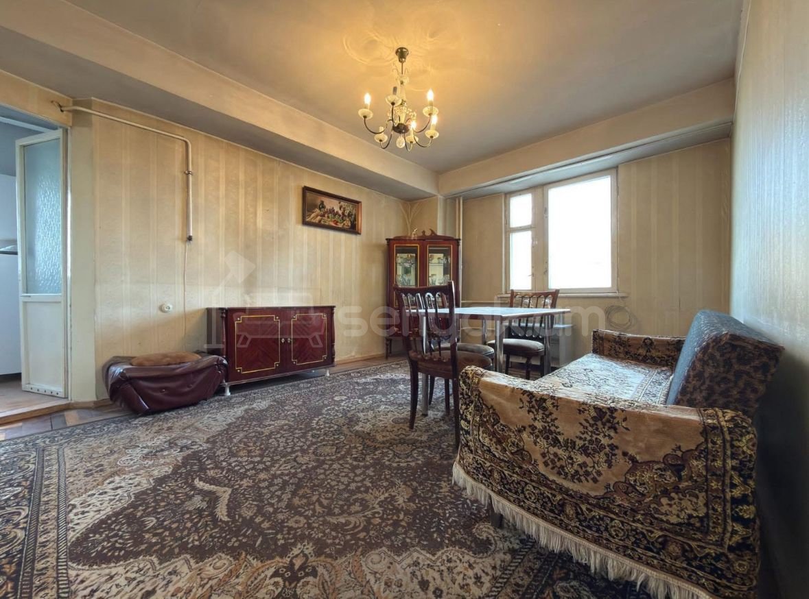 3 Սենյականոց Բնակարան, 67քմ, 11/16 հարկ, Պետական Վիճակում