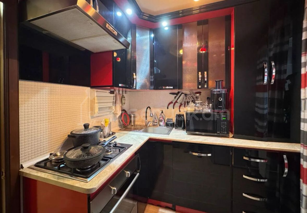 3 Սենյականոց Բնակարան, 67քմ, 3/5 հարկ, Կապիտալ Վերանորոգված