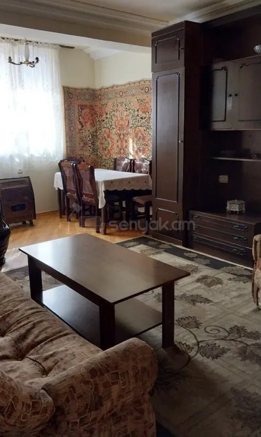 3 Սենյականոց Բնակարան Քարե Շենքում, 66քմ, 1/5 հարկ, Կապիտալ Վերանորոգված