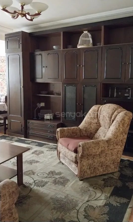 3 Սենյականոց Բնակարան Քարե Շենքում, 66քմ, 1/5 հարկ, Կապիտալ Վերանորոգված