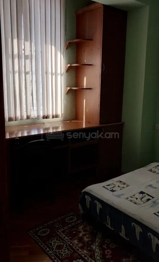 3 Սենյականոց Բնակարան Քարե Շենքում, 66քմ, 1/5 հարկ, Կապիտալ Վերանորոգված