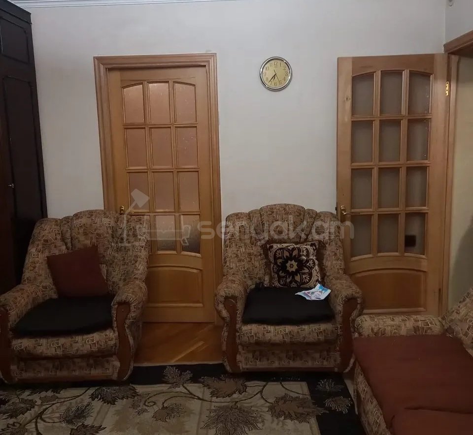 3 Սենյականոց Բնակարան Քարե Շենքում, 66քմ, 1/5 հարկ, Կապիտալ Վերանորոգված