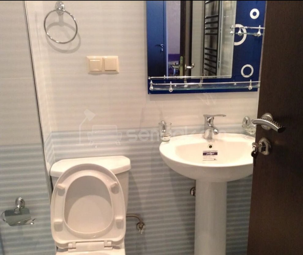 2 Սենյականոց Բնակարան Քարե Շենքում, 45քմ, 3/5 հարկ, Կապիտալ Վերանորոգված, Կահավորված