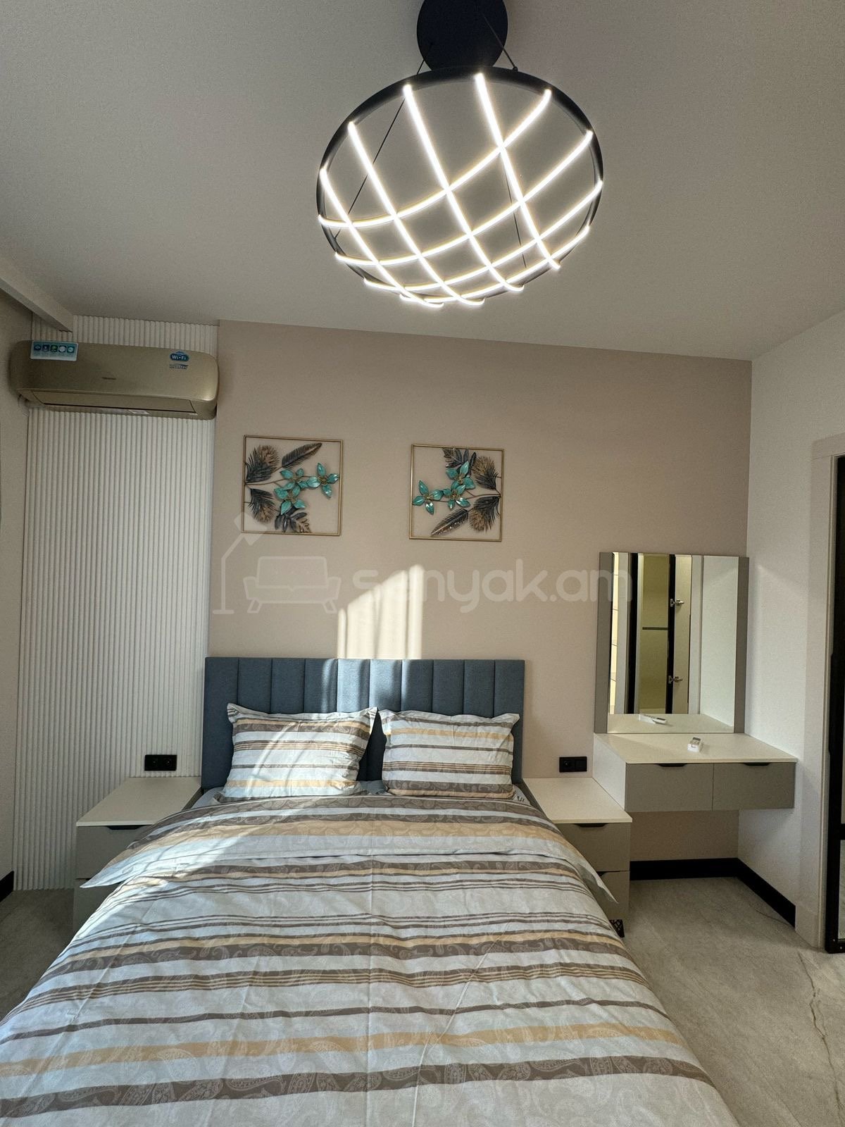 2 Սենյականոց Բնակարան Քարե Շենքում, 55քմ, 4/5 հարկ, Կապիտալ Վերանորոգված