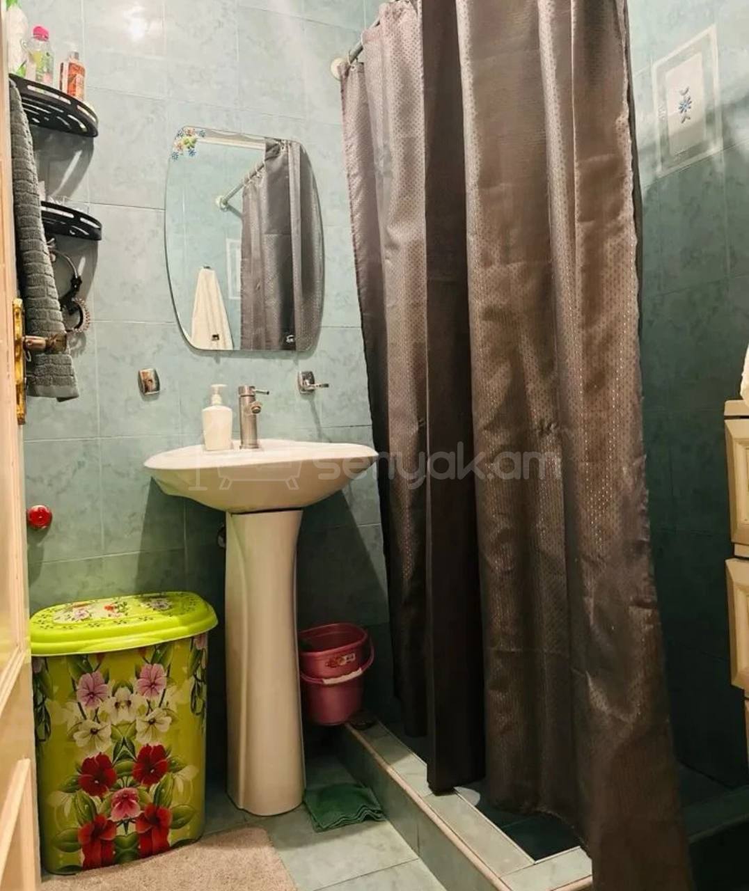 2 Սենյականոց Բնակարան Քարե Շենքում, 48քմ, 4/5 հարկ, Կոսմետիկ Վերանորոգված, Կահավորված