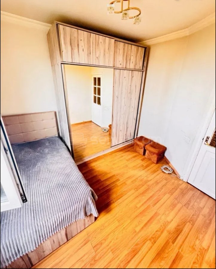 4 Սենյականոց Բնակարան, 100քմ, 6/9 հարկ, Նորմալ Վիճակում, Կահավորված