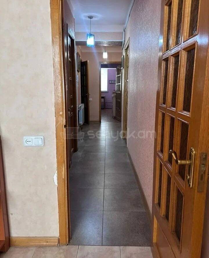 3 Սենյականոց Բնակարան, 89քմ, 8/9 հարկ, Նորմալ Վիճակում