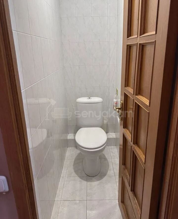 3 Սենյականոց Բնակարան, 89քմ, 8/9 հարկ, Նորմալ Վիճակում