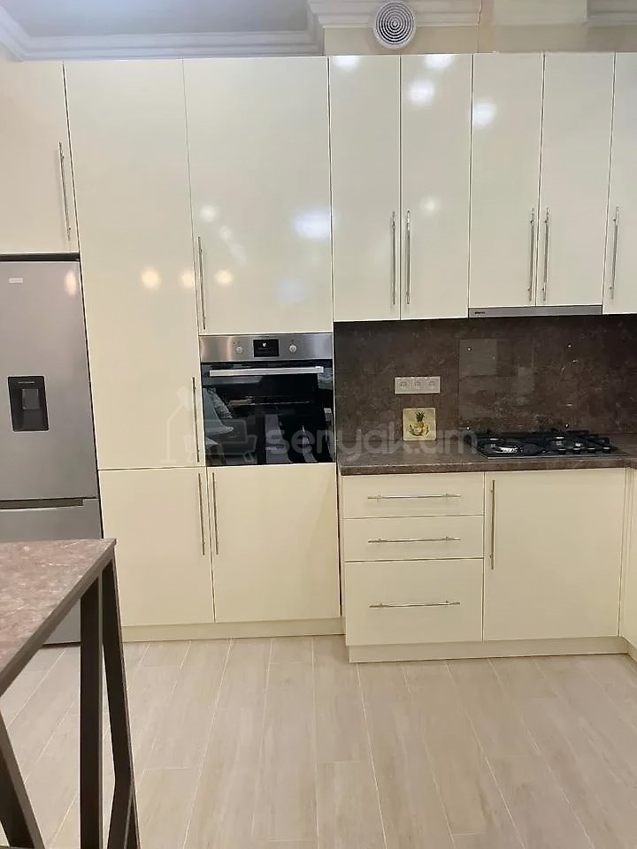 3 Սենյականոց Բնակարան Նորակառույցում, 95քմ, 3/13 հարկ, Կապիտալ Վերանորոգված