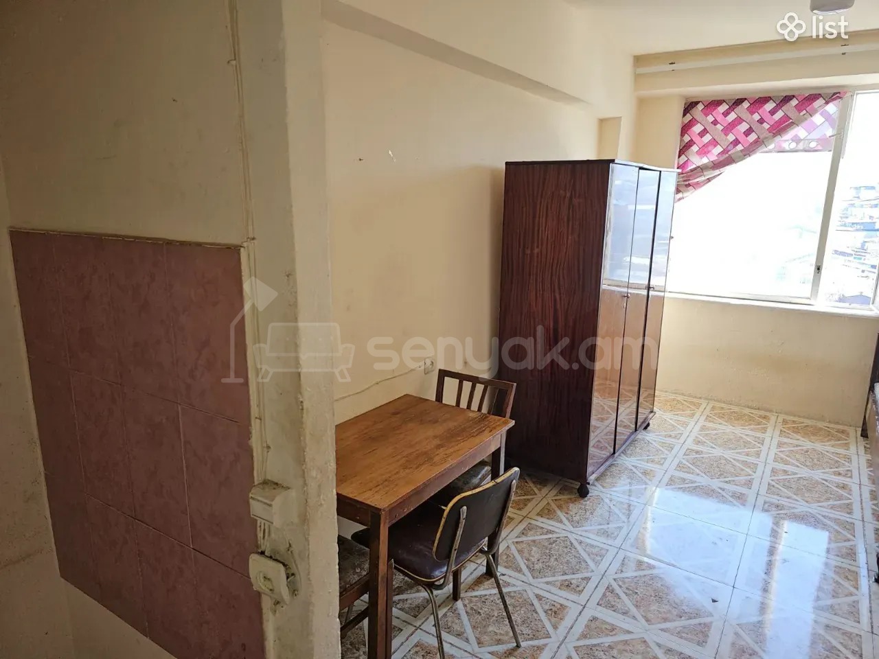 1 Սենյականոց Բնակարան Քարե Շենքում, 18քմ, 8/8 հարկ, Կոսմետիկ Վերանորոգված, Կահավորված