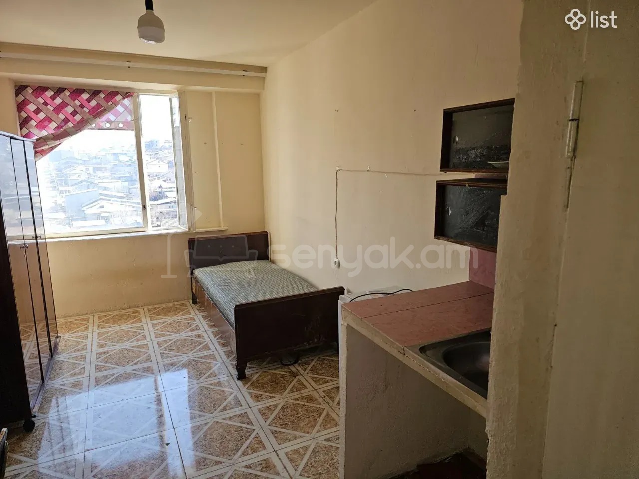 1 Սենյականոց Բնակարան Քարե Շենքում, 18քմ, 8/8 հարկ, Կոսմետիկ Վերանորոգված, Կահավորված