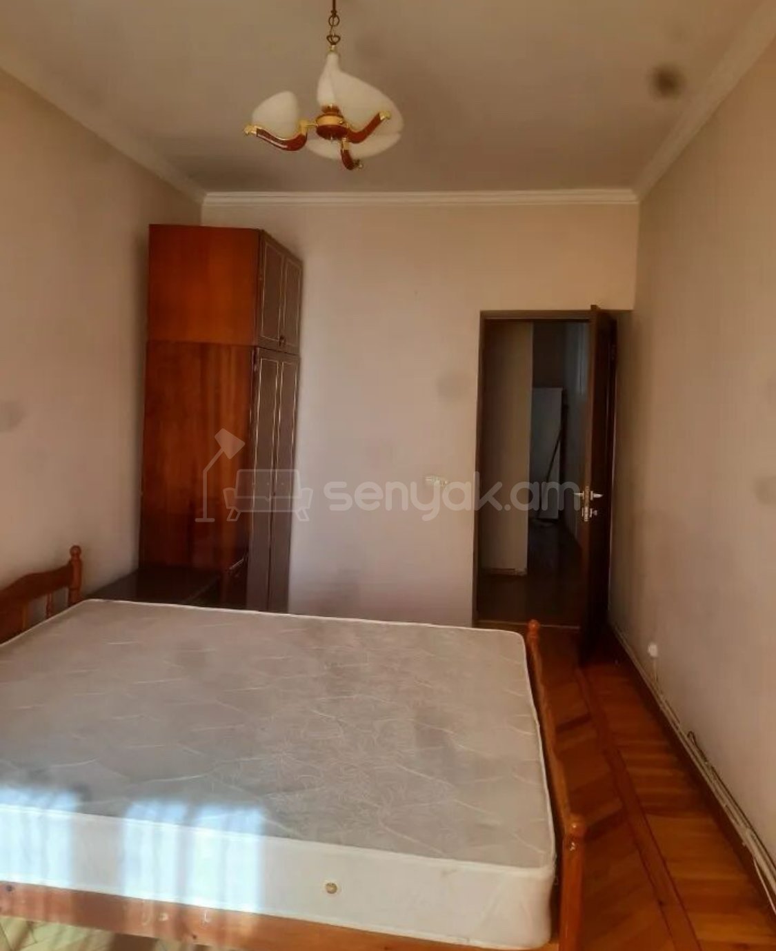 3 Սենյականոց Բնակարան Քարե Շենքում, 74քմ, 5/5 հարկ, Կոսմետիկ Վերանորոգված, Կահավորված