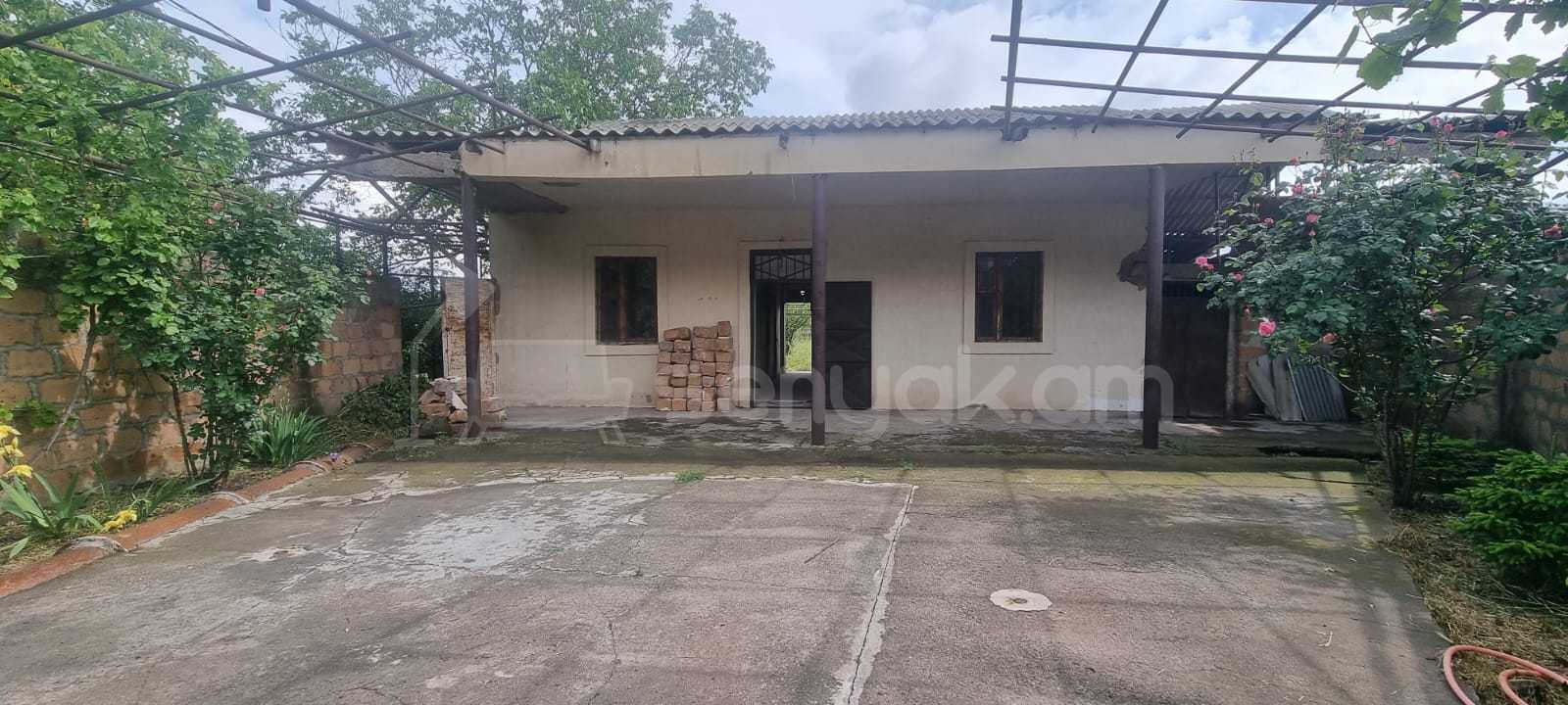 4 Սենյականոց Սեփական Տուն, 120քմ, Նորմալ Վիճակում