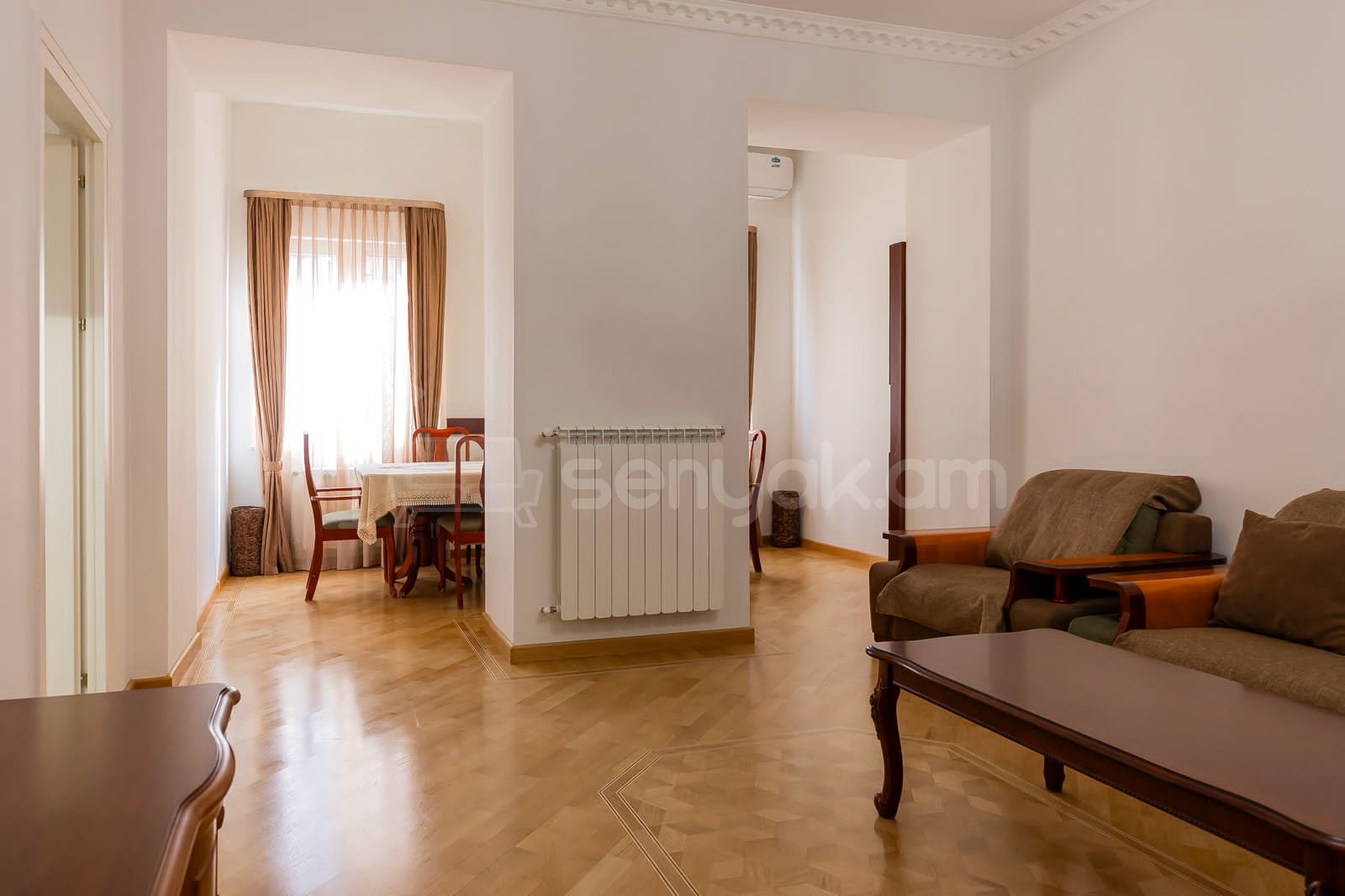 3 Սենյականոց Բնակարան Քարե Շենքում, 97քմ, 2/5 հարկ, Կապիտալ Վերանորոգված