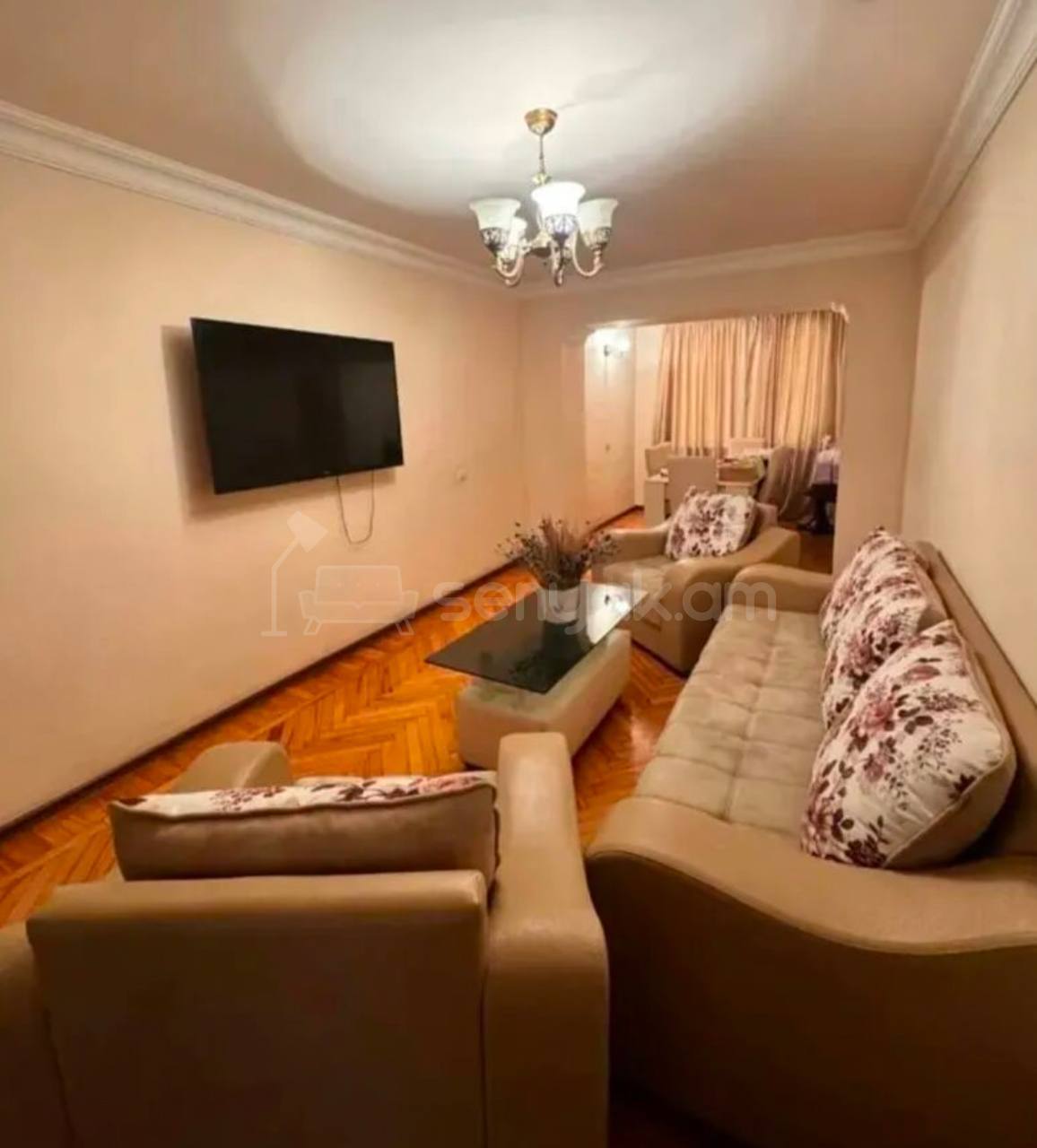 3 Սենյականոց Բնակարան Քարե Շենքում, 75քմ, 5/5 հարկ, Կապիտալ Վերանորոգված, Կահավորված