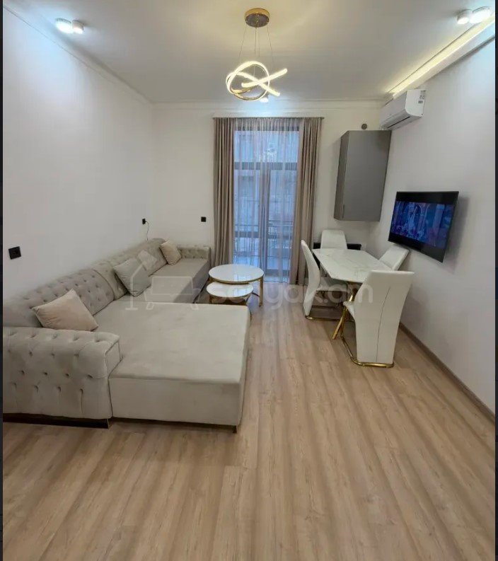 2 Սենյականոց Բնակարան Քարե Շենքում, 40քմ, 3/5 հարկ, Կապիտալ Վերանորոգված, Կահավորված