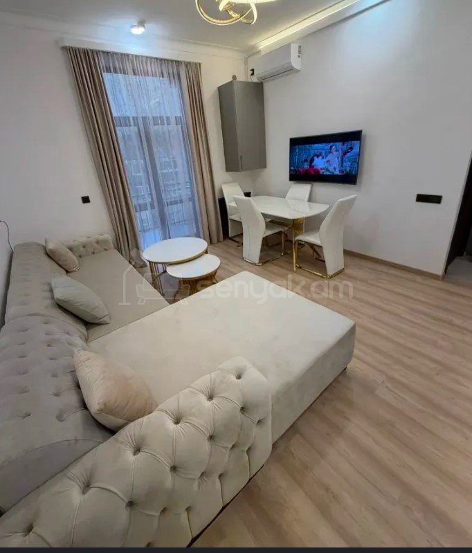 2 Սենյականոց Բնակարան Քարե Շենքում, 40քմ, 3/5 հարկ, Կապիտալ Վերանորոգված, Կահավորված