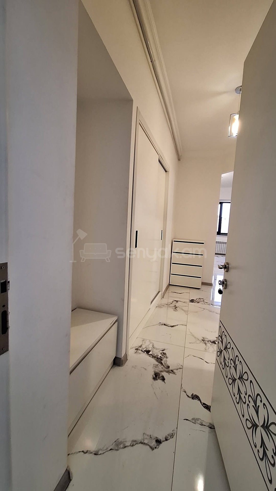 2 Սենյականոց Բնակարան Քարե Շենքում, 52քմ, 5/5 հարկ, Դիզայներական Վերանորոգված, Կահավորված, Արևկող