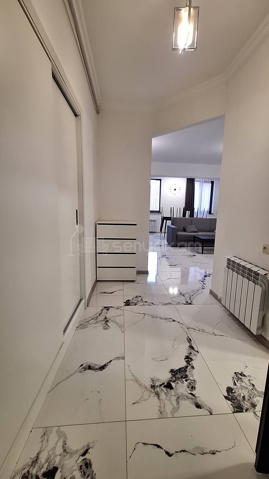 2 Սենյականոց Բնակարան Քարե Շենքում, 52քմ, 5/5 հարկ, Դիզայներական Վերանորոգված, Կահավորված, Արևկող