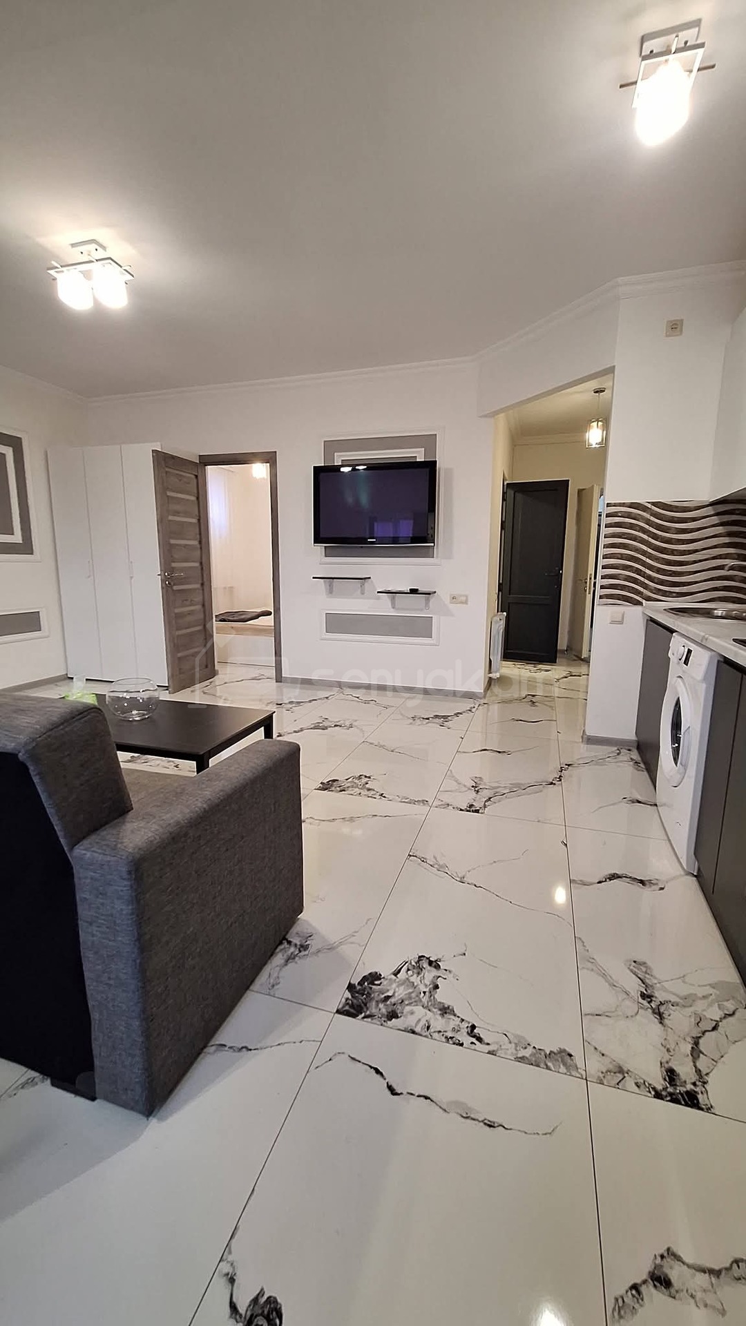 2 Սենյականոց Բնակարան Քարե Շենքում, 52քմ, 5/5 հարկ, Դիզայներական Վերանորոգված, Կահավորված, Արևկող