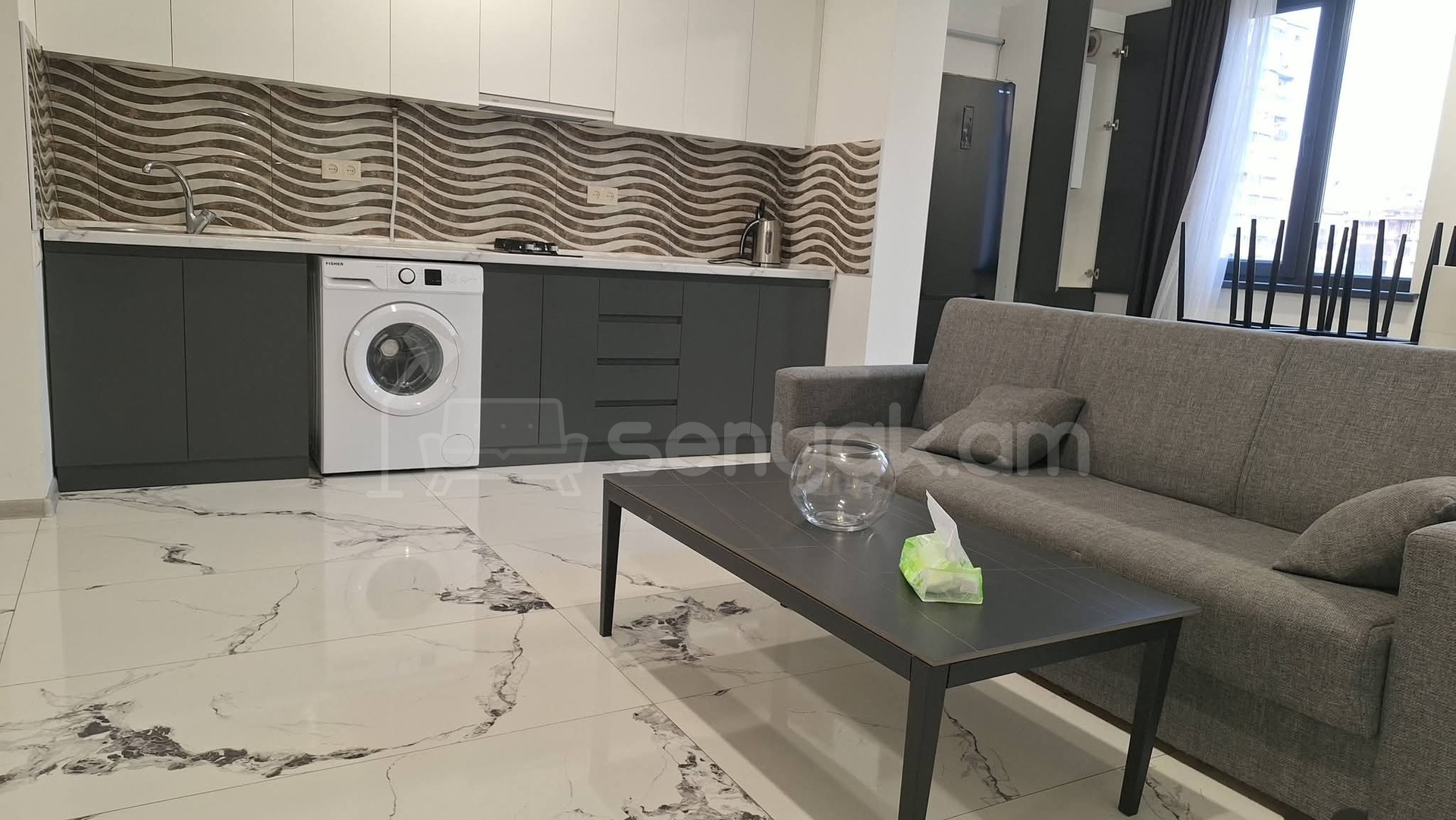 2 Սենյականոց Բնակարան Քարե Շենքում, 52քմ, 5/5 հարկ, Դիզայներական Վերանորոգված, Կահավորված, Արևկող