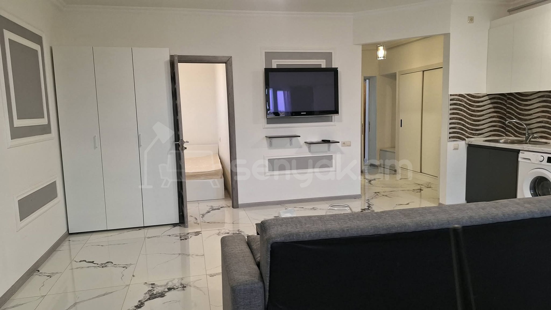 2 Սենյականոց Բնակարան Քարե Շենքում, 52քմ, 5/5 հարկ, Դիզայներական Վերանորոգված, Կահավորված, Արևկող