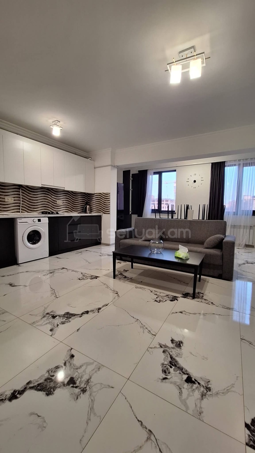 2 Սենյականոց Բնակարան Քարե Շենքում, 52քմ, 5/5 հարկ, Դիզայներական Վերանորոգված, Կահավորված, Արևկող