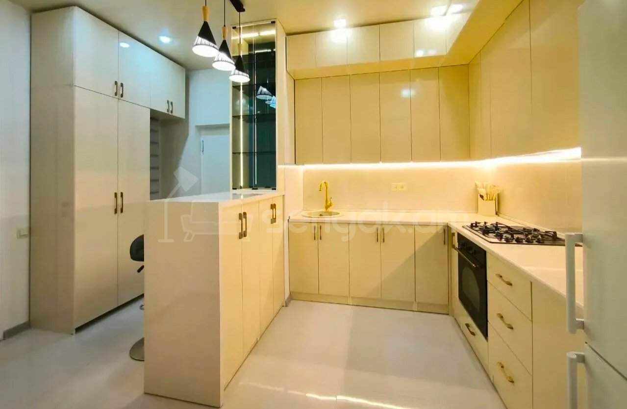 3 Սենյականոց Բնակարան, 60քմ, 4/13 հարկ, Դիզայներական Վերանորոգված, Կահավորված