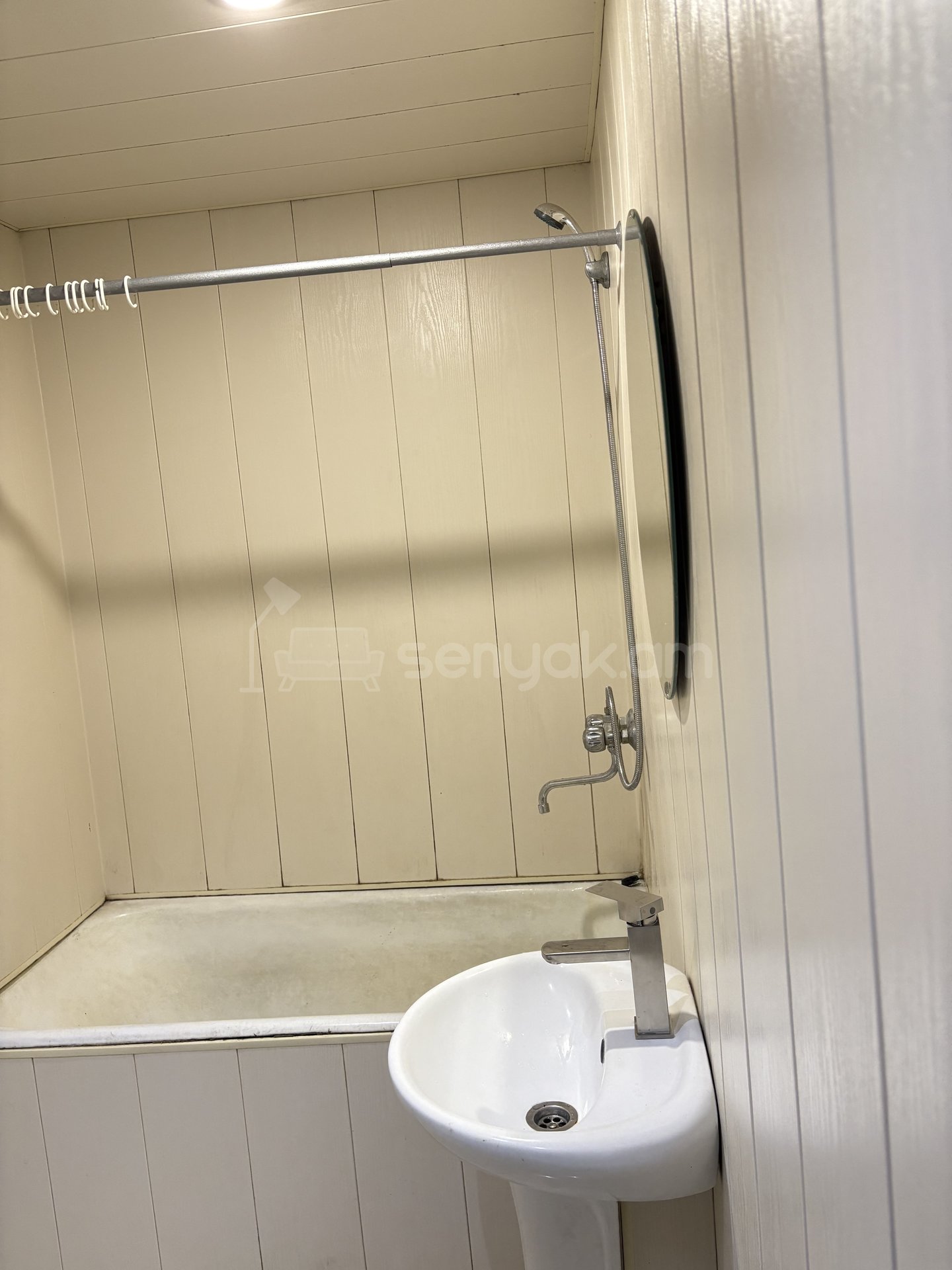 2 Սենյականոց Բնակարան Քարե Շենքում, 39քմ, 1/1 հարկ, Կոսմետիկ Վերանորոգված, Կահավորված, Արևկող