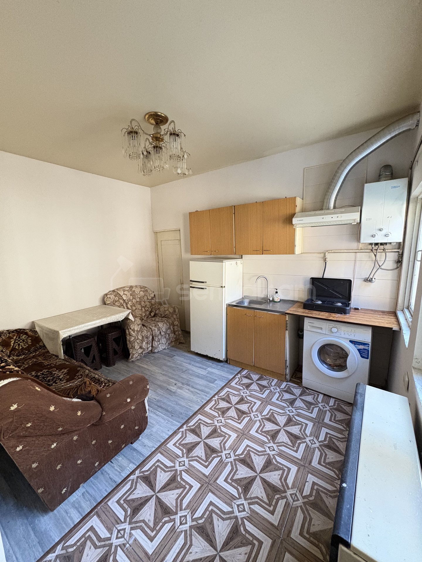 2 Սենյականոց Բնակարան Քարե Շենքում, 39քմ, 1/1 հարկ, Կոսմետիկ Վերանորոգված, Կահավորված, Արևկող