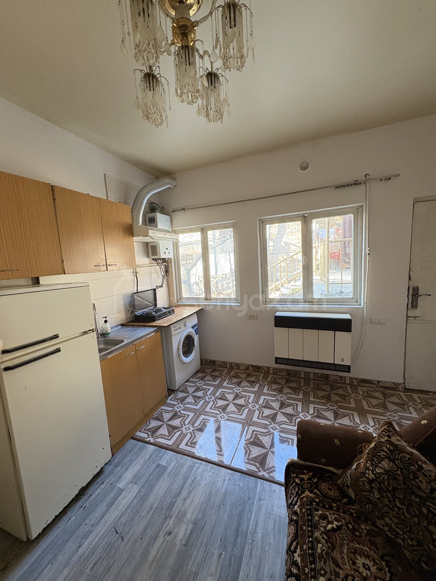 2 Սենյականոց Բնակարան Քարե Շենքում, 39քմ, 1/1 հարկ, Կոսմետիկ Վերանորոգված, Կահավորված, Արևկող