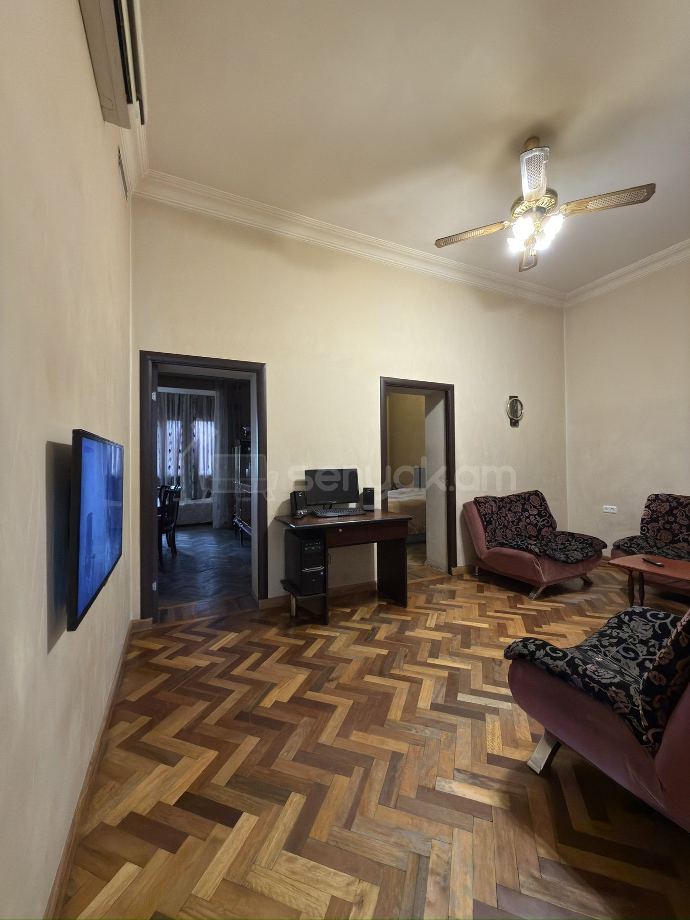 3 Սենյականոց Բնակարան Քարե Շենքում, 96քմ, 3/4 հարկ, Պետական Վիճակում